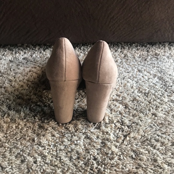 Heels - Picture 3 of 3